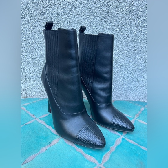 Christian Louboutin Me in the 90's 100 Black Leather Calf High Heels Boots - Picture 2 of 16